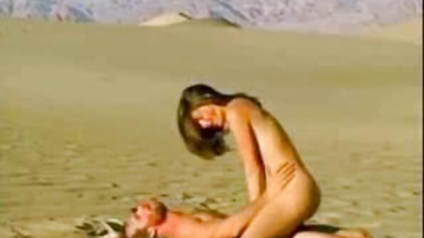 Възбудена MILF porno i sex klipove Алисия Сребърна Pleasure Her Minge